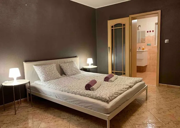 Villa U Lesa - Mikulovice *
